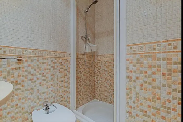 Lägenhet Unit In - 2 Bedrooms - 2 Beds -