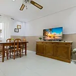 公寓 Unit In - 2 Bedrooms - 2 Beds - *
