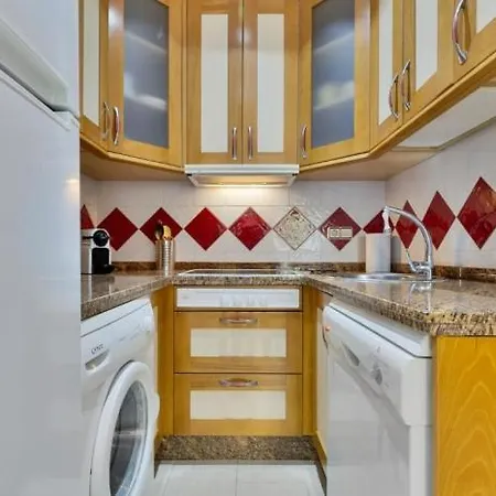 Unit In - 2 Bedrooms - 2 Beds - 아파트