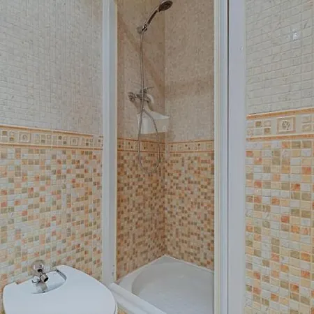 아파트 Unit In - 2 Bedrooms - 2 Beds -