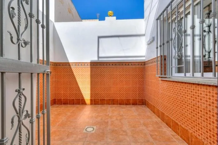 Apartment Unit In - 2 Bedrooms - 2 Beds - Fuengirola