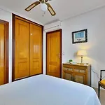 Unit In - 2 Bedrooms - 2 Beds - Appartement *